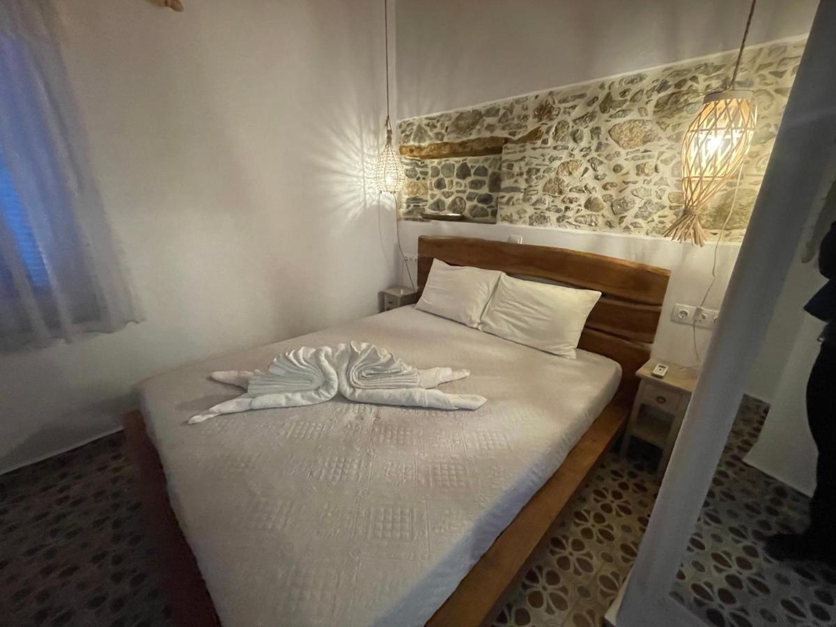 Hotel Burgos Barrio Naxos City Exterior foto