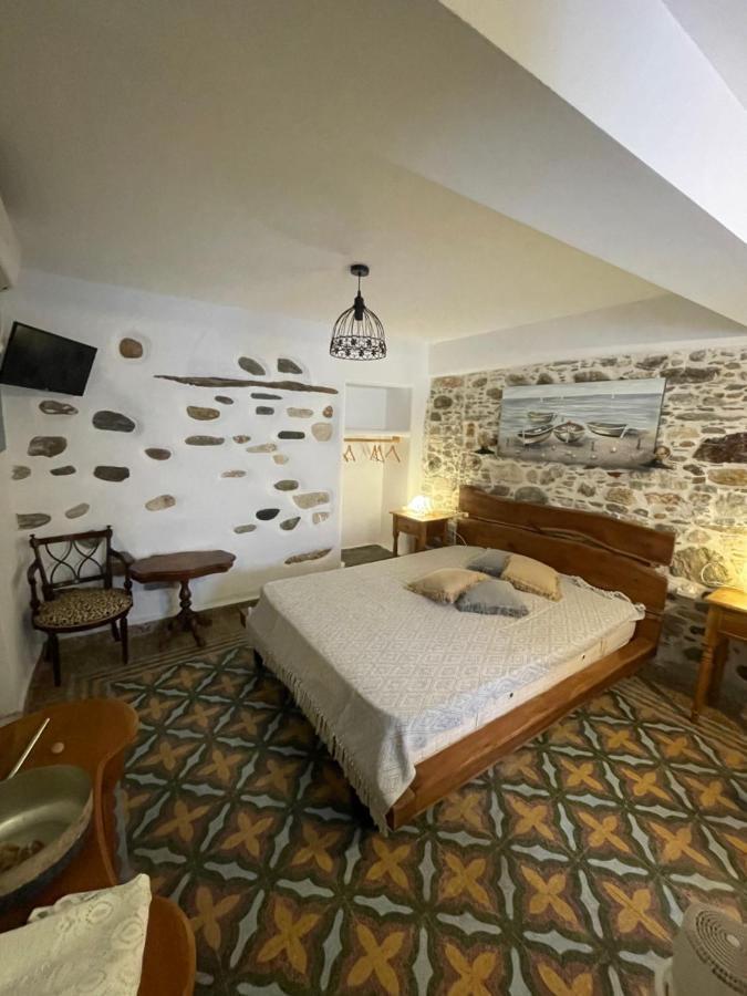 Hotel Burgos Barrio Naxos City Exterior foto