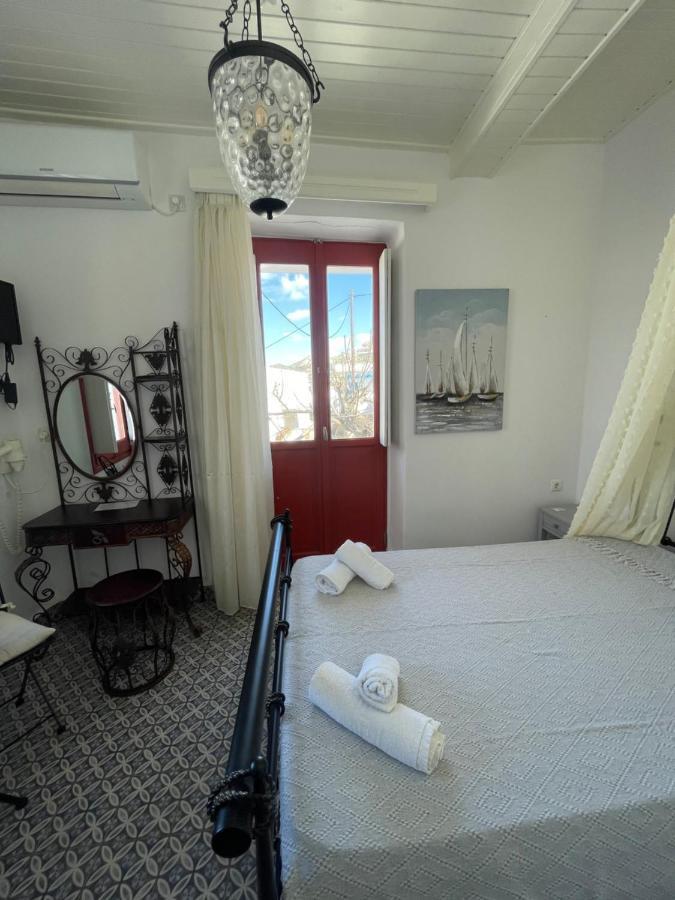 Hotel Burgos Barrio Naxos City Exterior foto